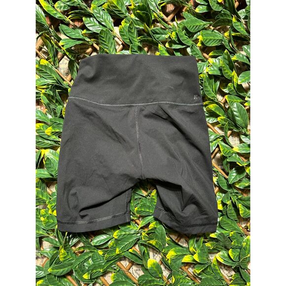 Everlane PERFORM Black Biker Shorts Size Small 8" Inseam - Picture 2 of 8